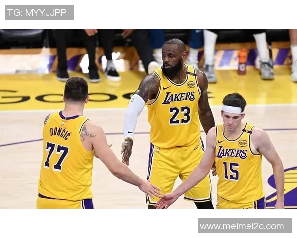 湖人对决开拓者精彩赛事一手直播全程跟踪分析尽在此处